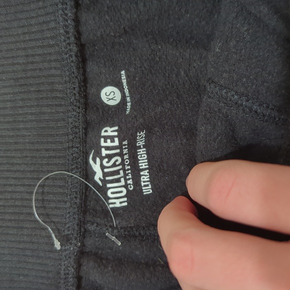 Hollister sweat shorts - Picture 3 of 3